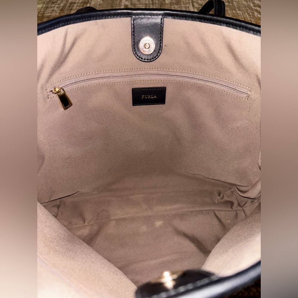 RARE! FURLA Luxury Large Ariana Woven Tote Bag Brown PVC Black Leather - Picture 9 of 10